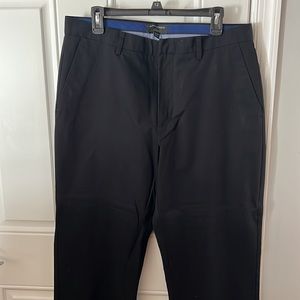 Mens 35/34 non iron twill pants NWOT